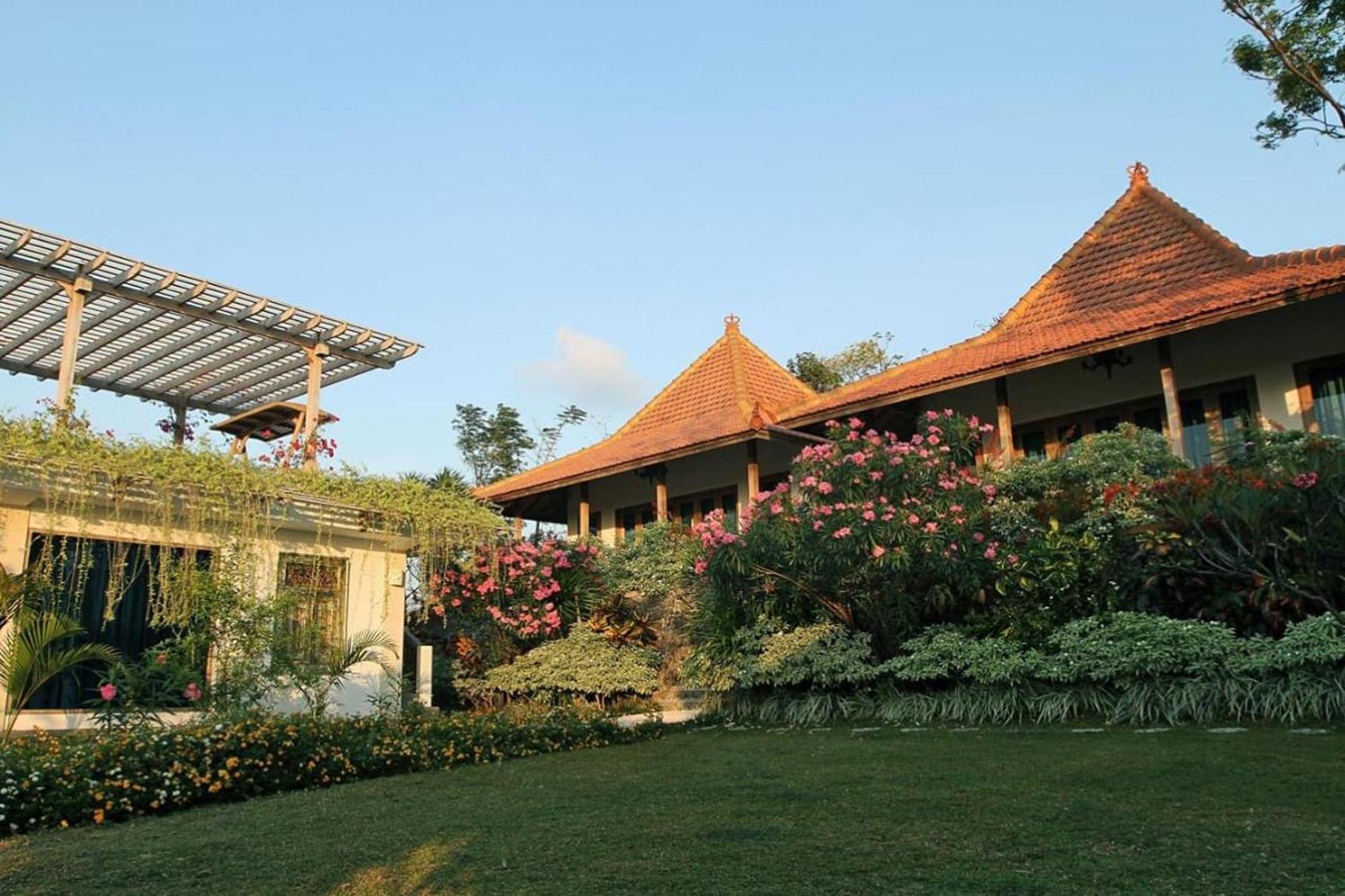 Bangsring Breeze Hotel Banyuwangi  Luaran gambar